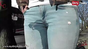 Big ass MILF Cat Coxx indulges in her fetish for public pissing