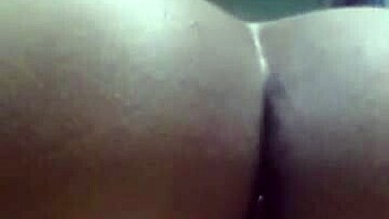 Thai girlfriend gets pounded from behind