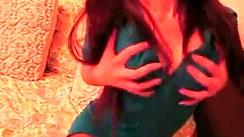 Happy with my nipples: A sensual massage