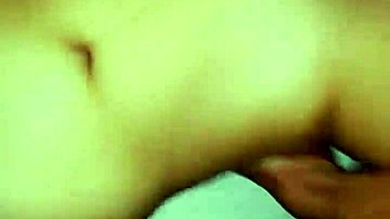 Watching a hotwife get her fill of solo action