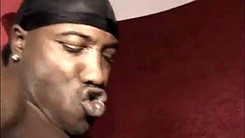 Chyna Blac's big booty gets punished with sloppy blowjob