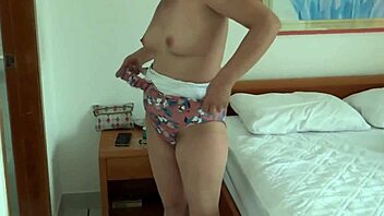 Amateur Latina mom shaves her pussy and puts on a bikini