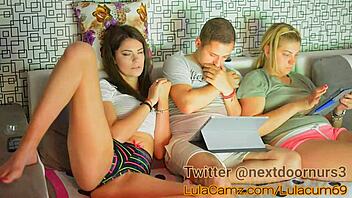 Teen webcam girl lulacum69 shows off her masturbation skills