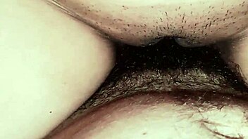 Amateur Mexicana gets fucked by her boss's friend