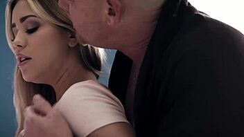 Teen Latina gives a mind-blowing blowjob in a steamy video