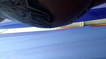 Amateur emo girl masturbates with a blue-eyed guy in his bedroom