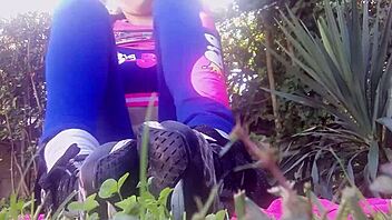 Amateur milf gets wet and wild outdoors