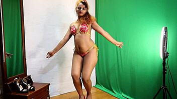 Real amateur couple explores bikini fetish