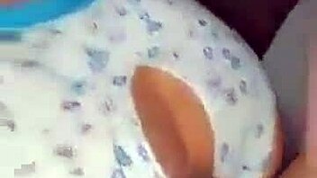 Infiel's maid wants me to bust his ass