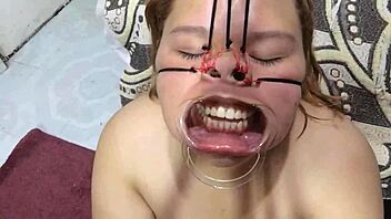 Amateur BBW slave gets tied up and cums on face