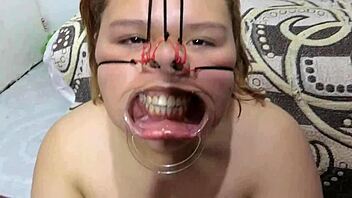 Amateur BBW slave gets tied up and cums on face