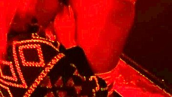 Bareback sex with men club members: A true exhibitionist experience
