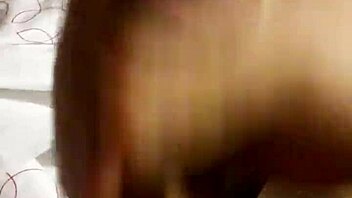 Horny amateur jerks off in HD