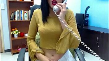 Sexy office worker enjoys solo play until she squirts
