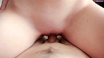 Amateur teen gets a creampie inside her pussy in HD video