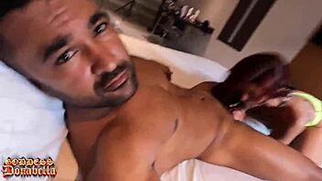 Natural tits and big ass dogstyle in HD video with Donnabella