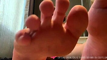 Web chat: Jerk off instructions for a sourious pussy