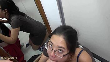 Amateur Asian couple gets rough in the changing room