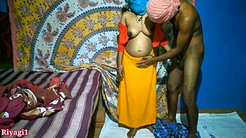 Amateur Indian couple has sex in their bedroom
