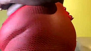 Twerking and teasing: A blacked-out BBW's Christmas special