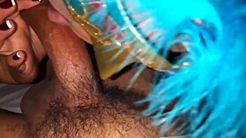 Amateur Latina gives a sensual blowjob