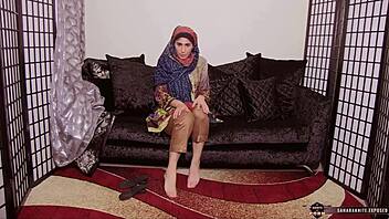 Mature MILF teases with her feet in HD video