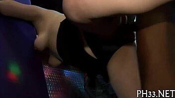 Amateur group sex with strappers and cock sucking