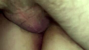 Amateur threesome turns into a messy creampie surprise
