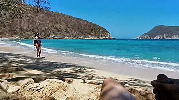 Deepthroating a big cock on the beach