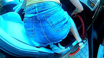 Real amateur car wash with a sexy milf