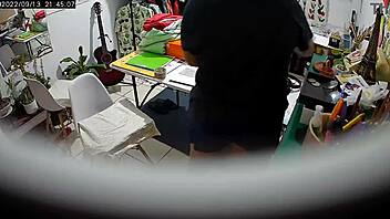 Amateur stepdaughter's room gets a homemade touch