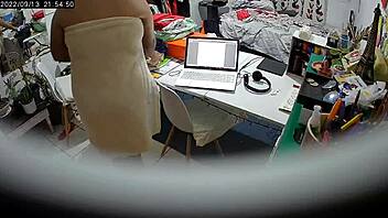 Amateur stepdaughter's room gets a homemade touch