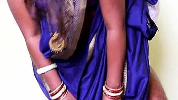 Fisting and fucking: Desi bhabhi's first time experience