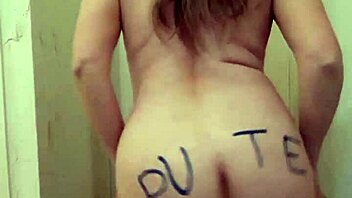 French esclave's masturbation with pain