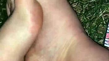 Amateur teen's footjob and toe job in HD