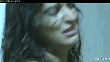 Bollywood actress Piu Chuhan gets naked and nipples play