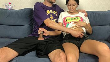 Amateur step sister fingers herself to orgasm in homemade video