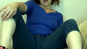 Daddy's dirty socks make a hot solo video