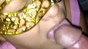 Mamadas semen: Mask and swallow cum like pros