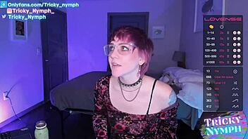 Small-breasted Alt mommy with long legs teases and tantalizes