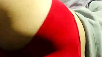 Barely legal teen gets her pussy licked and dances seductively
