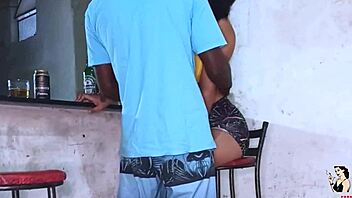 Amateur couple gets creampied in a hot interracial video