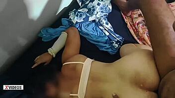 Young and horny Indian girl gets her asshole stretched in homemade video