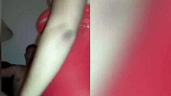 Cougar babe takes on two guys in a wild threesome