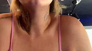 Wet pussy and perfect shape tits in a sexy workout