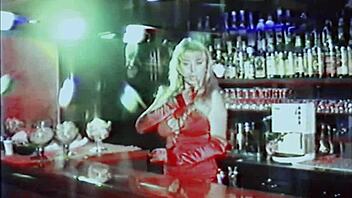 Scandalous hairy pornstar pussy video