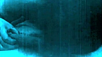 Desi Babe Enjoys Relaxing Massage