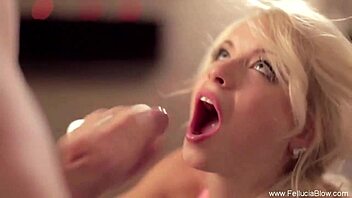 官能的な優雅さで蒸れたフェラ