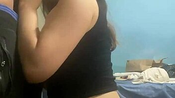 Amateurs Latina MILF gives blowjob in interracial party