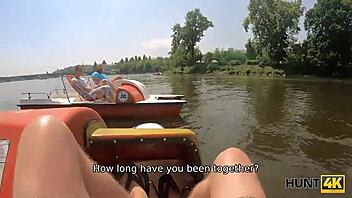 Hipnózis vadász célozza meg a cseh MILF-et nagy természetes cicikkel fizetett akcióért.